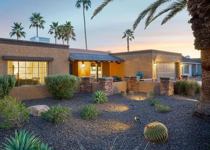 Blue Agave - Chic & Stylish With Pool Putt & Games Holiday home