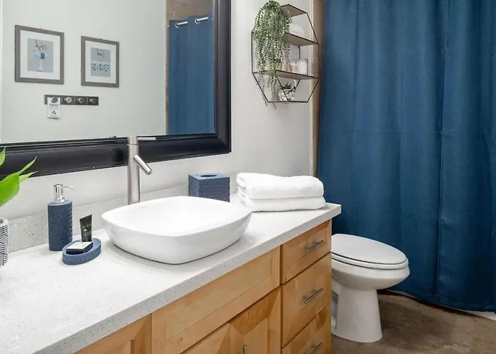 Blue Agave - Chic & Stylish With Pool Putt & Games * Phoenix