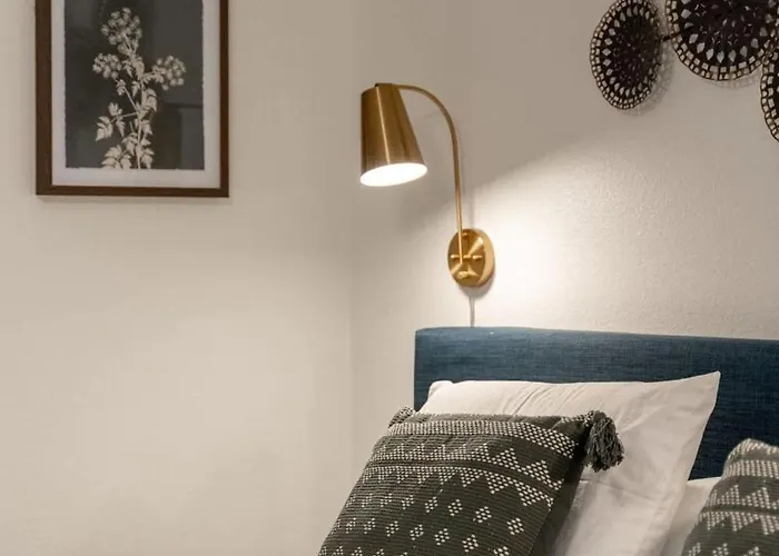 Blue Agave - Chic & Stylish With Pool Putt & Games Holiday home *