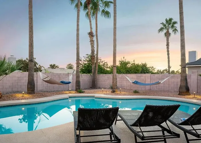 Blue Agave - Chic & Stylish With Pool Putt & Games *