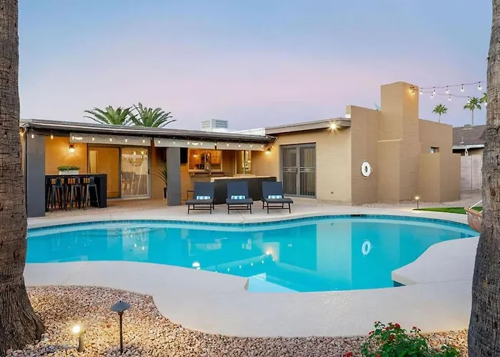 Blue Agave - Chic & Stylish With Pool Putt & Games Phoenix